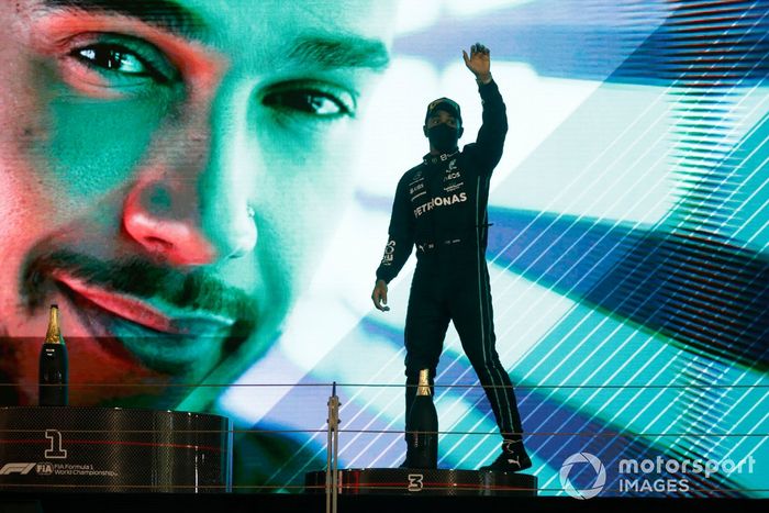 Podio: tercer lugar  Lewis Hamilton, Mercedes-AMG