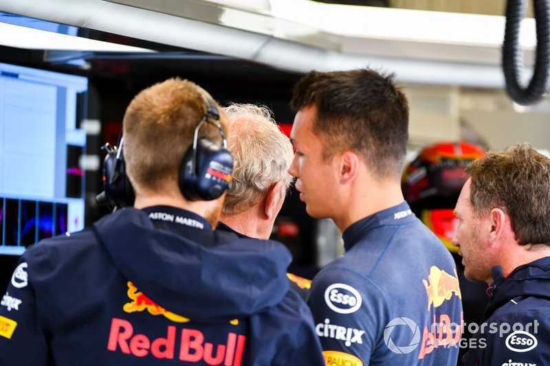 Helmut Marko, Consultant, Red Bull Racing, and Alexander Albon, Red Bull Racing