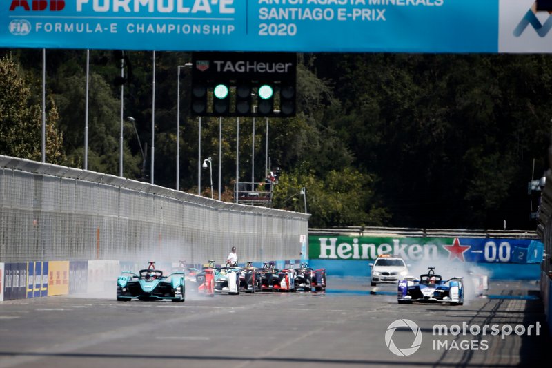 Mitch Evans, Jaguar Racing, Jaguar I-Type 4, at the start of the race