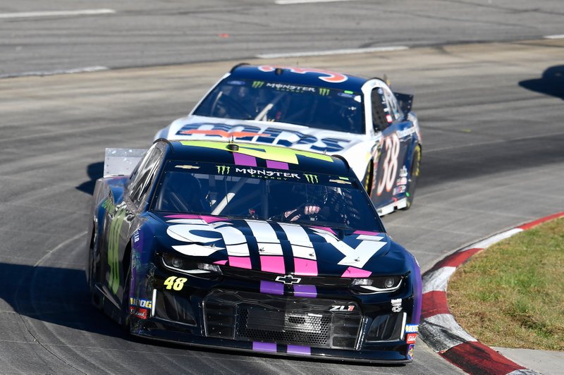 Jimmie Johnson, Hendrick Motorsports, Chevrolet Camaro Ally, David Ragan, Front Row Motorsports, Ford Mustang MDS Transport