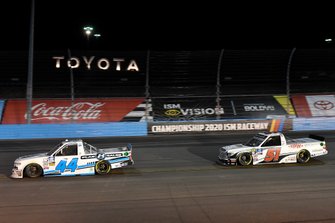 Ty Majeski, Niece Motorsports, Chevrolet Silverado, Brandon Jones, Kyle Busch Motorsports, Toyota Tundra DuPont Air Filtration