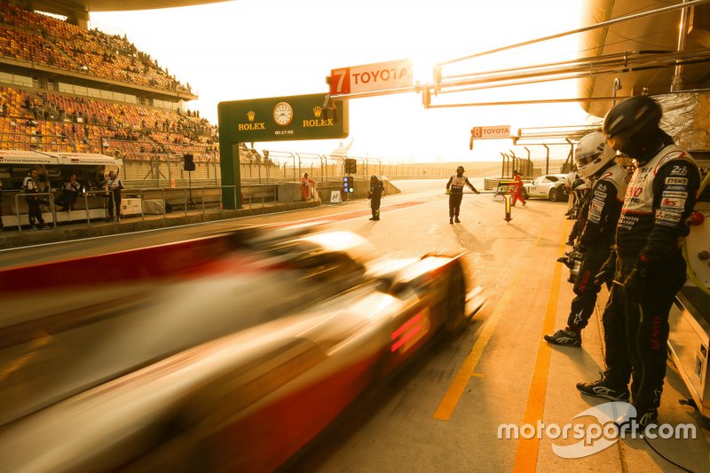 #7 Toyota Gazoo Racing Toyota TS050 - Hybrid: Mike Conway, Kamui Kobayashi, Jose Maria Lopez