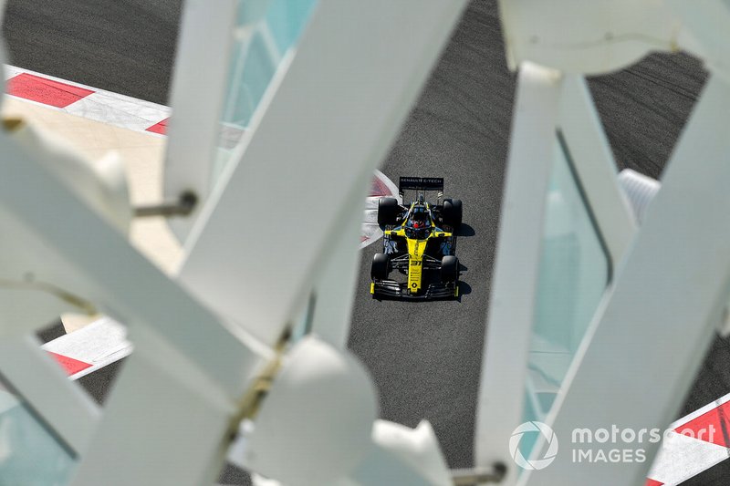 Esteban Ocon, Renault R.S. 19
