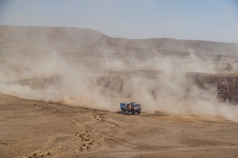 #511 Team KAMAZ Master: Andrey Karginov, Andrey Mokeev, Igor Leonov