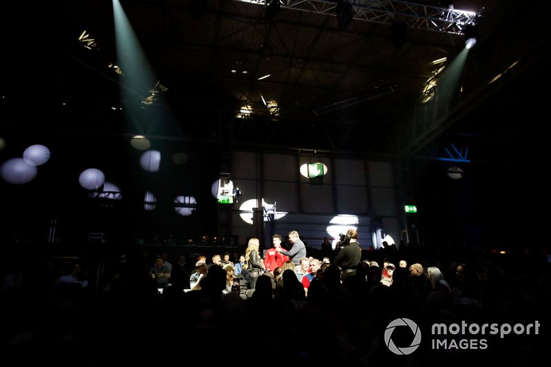 Emma Walsh e David Croft, Sky TV intervistano Charles Leclerc, Ferrari al Live Action Arena