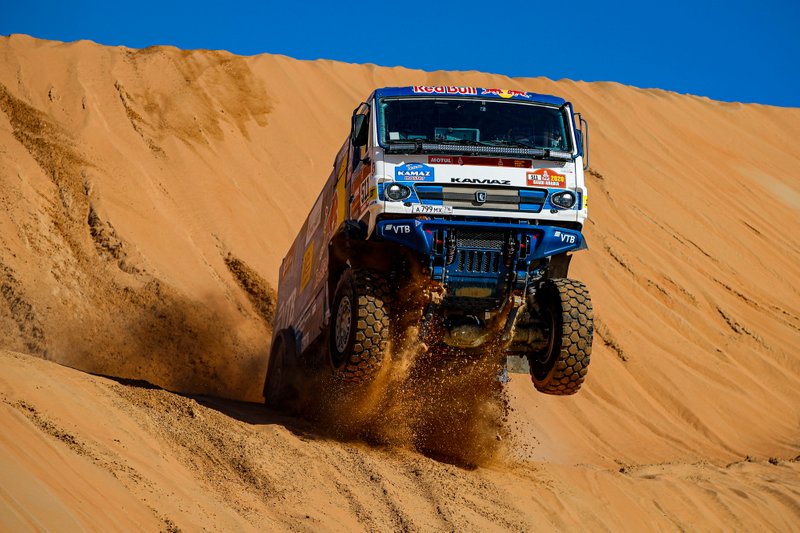 #511 Team KAMAZ Master: Andrey Karginov, Andrey Mokeev, Igor Leonov