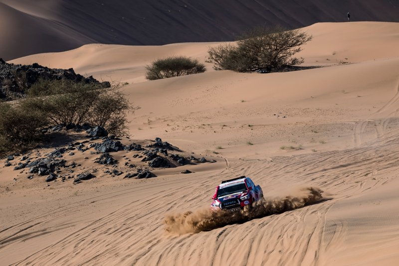 #304 Toyota Gazoo Racing: Giniel De Villiers, Alex Haro Bravo