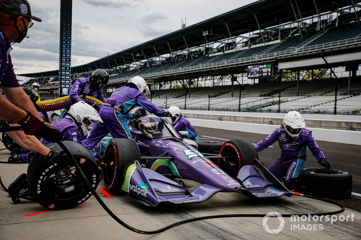 Romain Grosjean, Dale Coyne Racing with RWR Honda pit stop