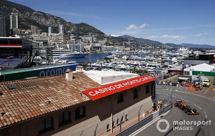 Max Verstappen, Red Bull Racing RB16B