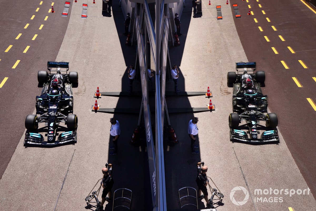 Lewis Hamilton, Mercedes W12