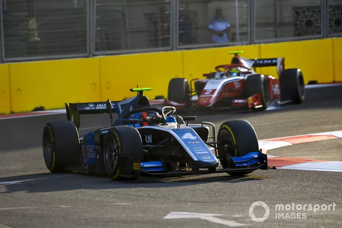 Felipe Drugovich, Uni-Virtuosi, precede Oscar Piastri, Prema Racing
