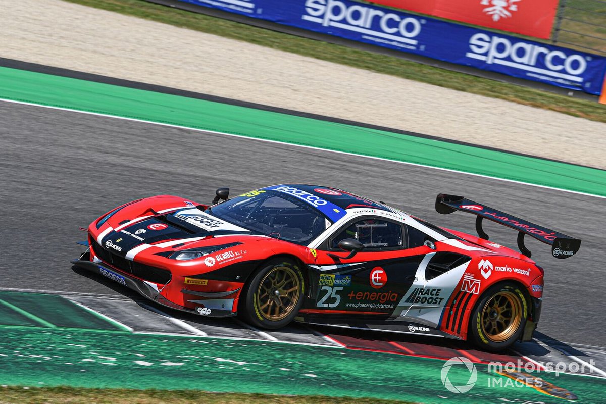 #25 RS Racing, Ferrari 488 GT3 Evo: Daniele Di Amato, Alessandro Vezzoni