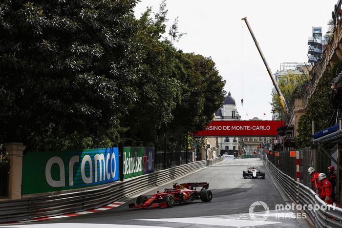 Carlos Sainz Jr., Ferrari SF21