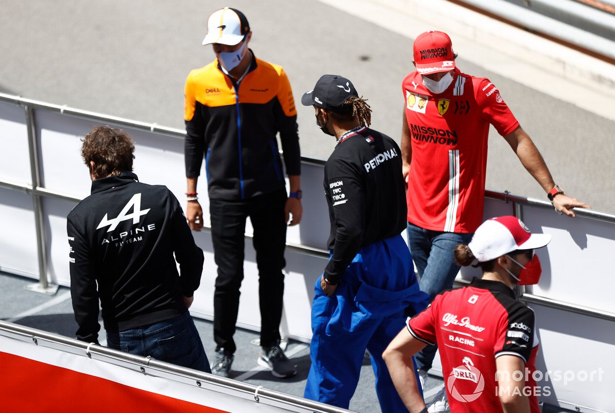 Fernando Alonso, Alpine Lewis Hamilton, Mercedes Lando Norris, McLaren Carlos Sainz Jr., Ferrari Antonio Giovinazzi, Alfa Romeo Racing