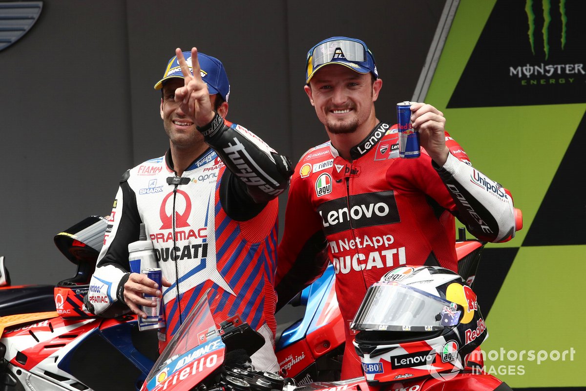 Segundo lugar Johann Zarco, Pramac Racing, tercer lugar Jack Miller, Ducati Team