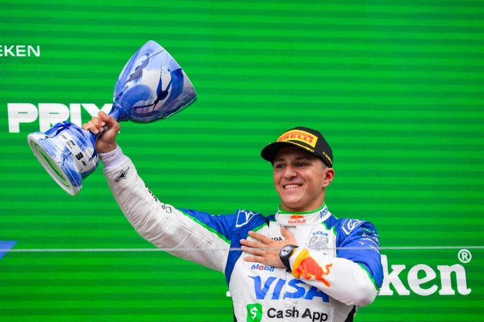 Isack Hadjar, Equipo Racing Bulls