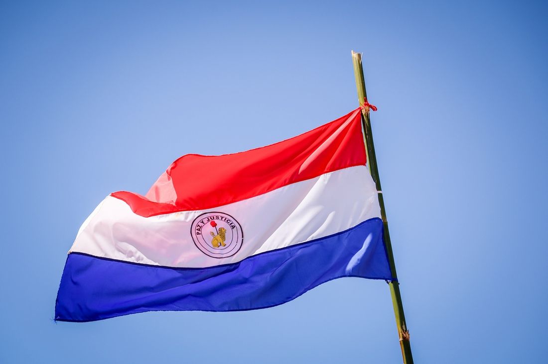 Atmosfera, flaga Paragwaju