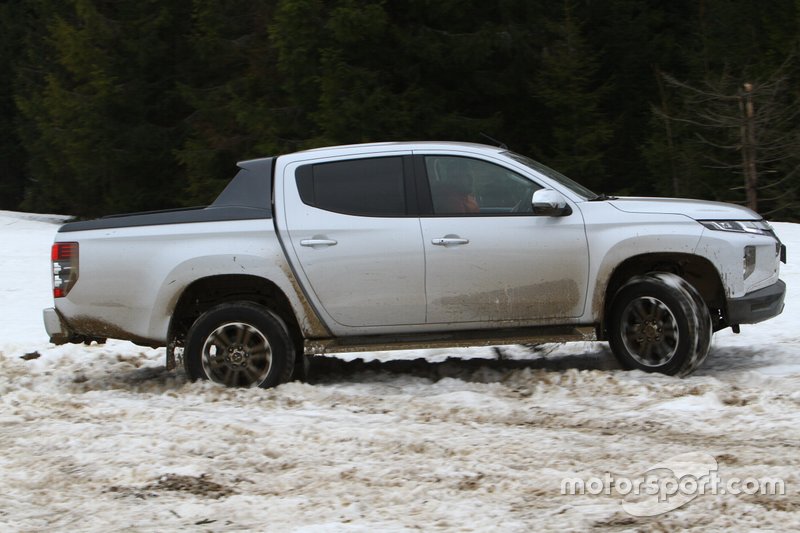Mitsubishi L200