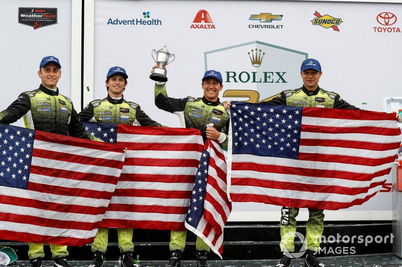 #12 AIM Vasser Sullivan Lexus RC F GT3, GTD: Frank Montecalvo, Townsend Bell, Aaron Telitz, Jeff Segal, podium