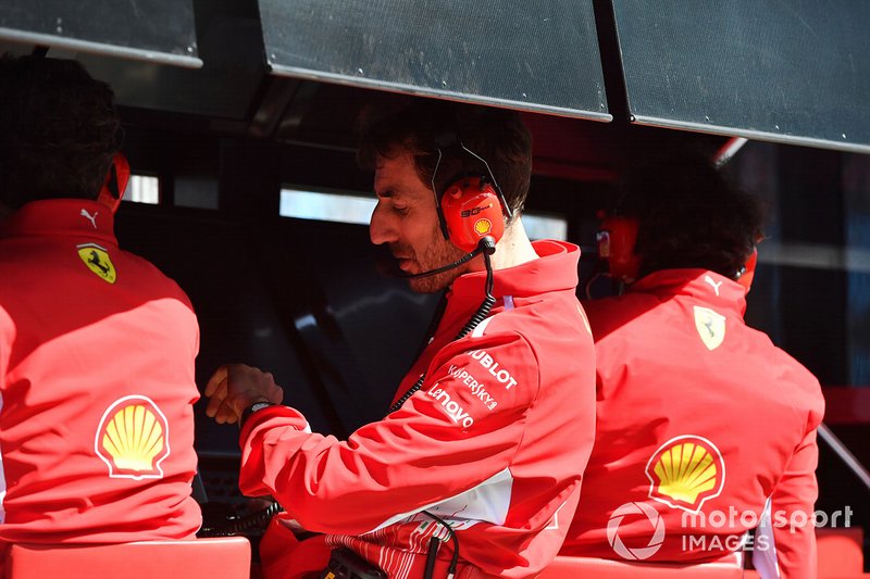 Ferrari management on the pit wall