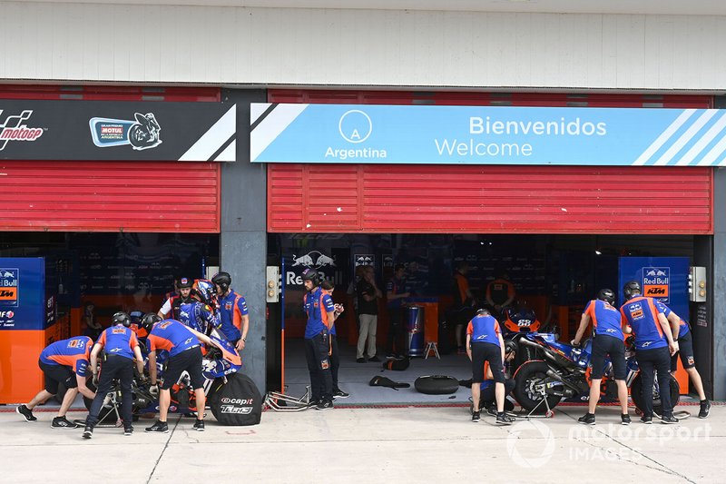 Garaje Red Bull KTM Tech 3