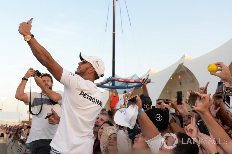 Lewis Hamilton, Mercedes AMG F1