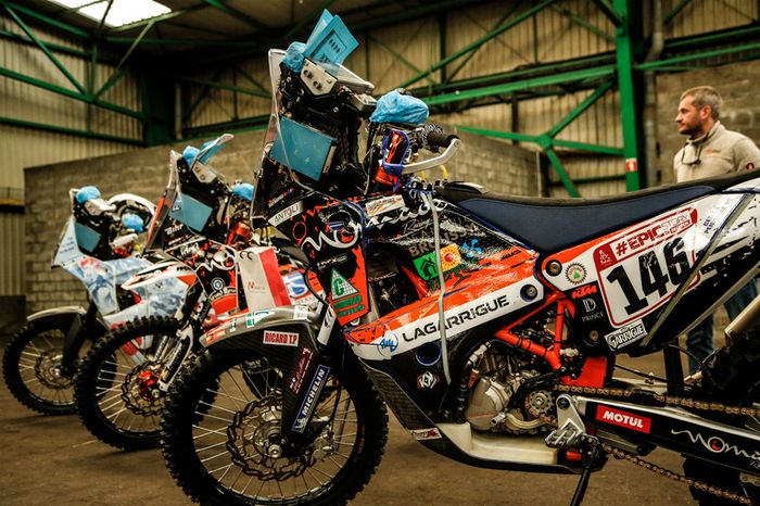 Motos preparadas en Le Havre 