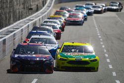 Denny Hamlin, Joe Gibbs Racing, Toyota Camry FedEx Ground and Ryan Blaney, Team Penske, Ford Fusion Menards/Libman