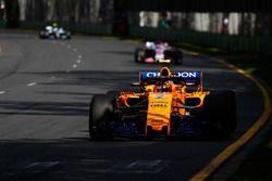 Stoffel Vandoorne, McLaren MCL33 Renault