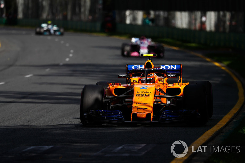Stoffel Vandoorne, McLaren MCL33 Renault