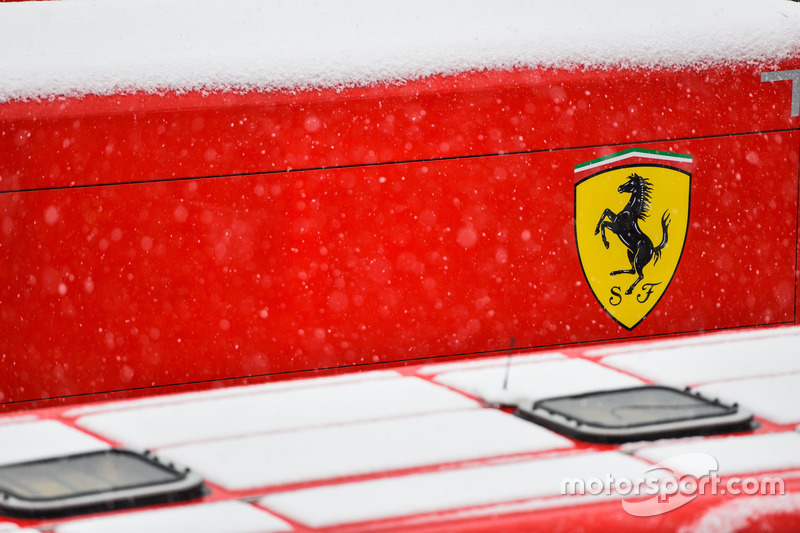 A neve tomou conta do paddock