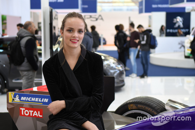 Ragazze del Motor Show di Bologna