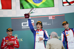 Podium : le vainqueur Pedro Piquet, Trident, le deuxième, Giuliano Alesi, Trident, le troisième, Ryan Tveter, Trident