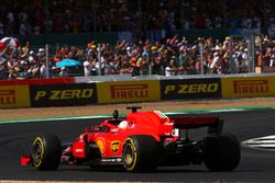 Le vainqueur Sebastian Vettel, Ferrari SF71H