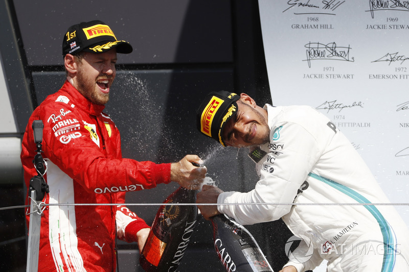 Победитель Себастьян Феттель, Ferrari, второе место – Льюис Хэмилтон, Mercedes AMG F1