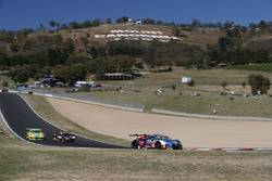 #22 Audi Sport Customer Racing Audi R8 LMS: Kelvin Van der Linde, Garth Tander