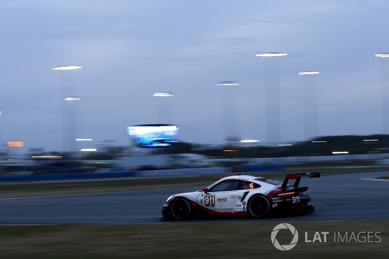 #911 Porsche Team North America Porsche 911 RSR: Patrick Pilet, Nick Tandy, Frederic Makowiecki
