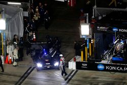 #10 Wayne Taylor Racing Cadillac DPi: Jordan Taylor, Renger Van Der Zande, Ryan Hunter-Reay richting