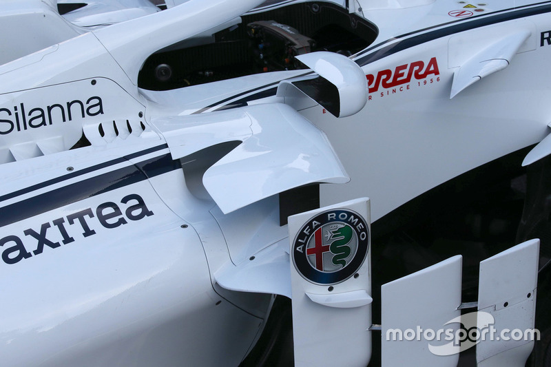 Sauber C37 duct