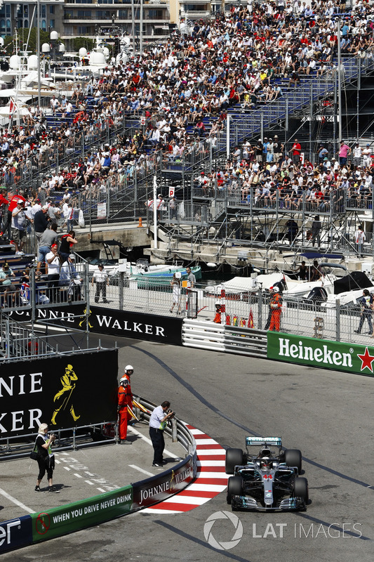 Lewis Hamilton, Mercedes AMG F1 W09