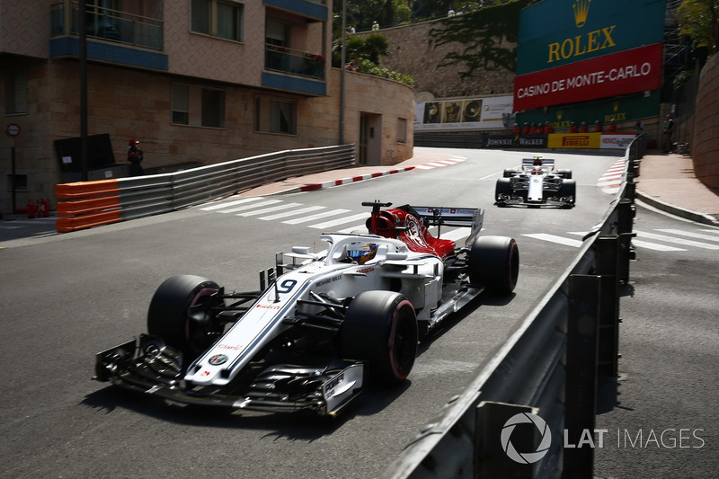 Marcus Ericsson, Sauber C37, leads Charles Leclerc, Sauber C37