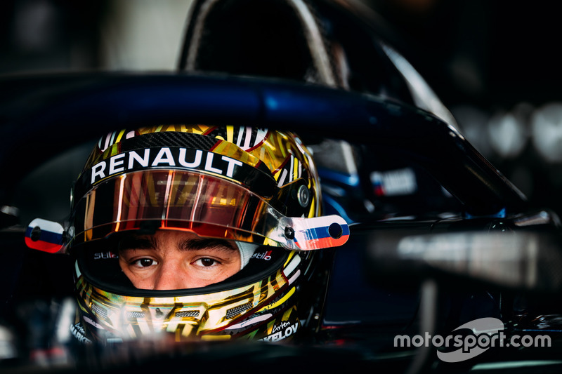 Russian Time: <img src="https://cdn-8.motorsport.com/static/img/cfp/0/0/0/100/178/s3/russia-2.jpg" alt="" width="20" height="12" /> Артем Маркелов (№1)