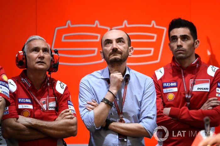 Davide Tardozzi, Team manager Equipo Ducati, Claudio Domenicali, CEO Ducati, Michele Pirro, Equipo Ducati