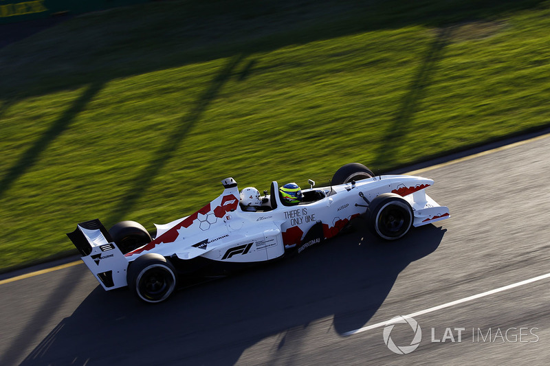 Жолт Баумгартнер, пилот F1 Experiences 2-Seater