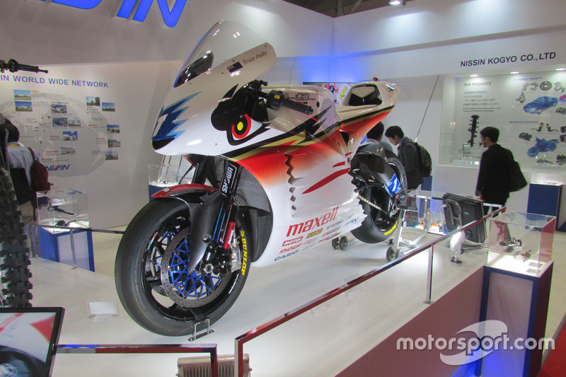 マン島TTレース TTゼロチャレンジクラス・オリジナル電動バイク「神電 六」