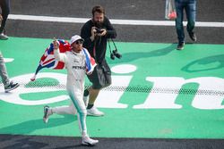 2017 World Champion Lewis Hamilton, Mercedes AMG F1