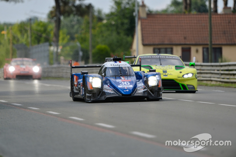 #36 Signatech Alpine Matmut Alpine A470: Nicolas Lapierre, Andre Negrao, Pierre Thiriet