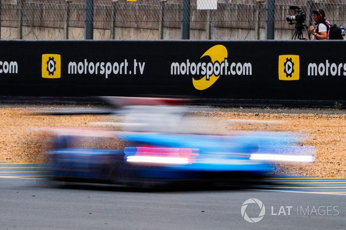 Motorsport.tv signage