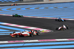 Jack Doohan, Van Amersfoort Racing BV, e Gianluca Petecof, Prema Theodore Racing, contatto