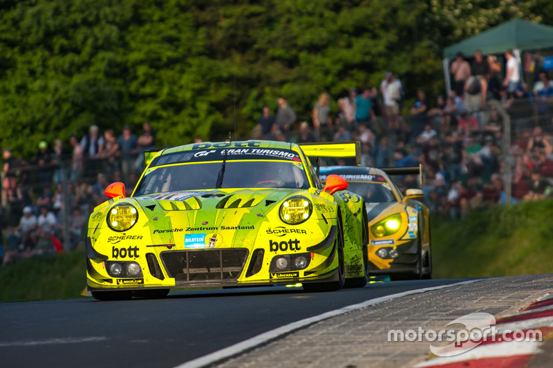 #911 Manthey Racing Porsche 911 GT3 R: Kevin Estre, Romain Dumas, Laurens Vanthoor, Earl Bamber